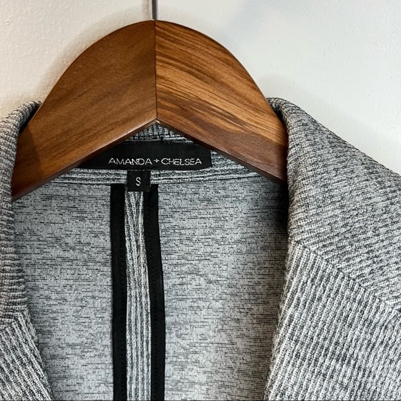 Amanda and Chelsea Blazer, Size Small - Picture 4 of 7